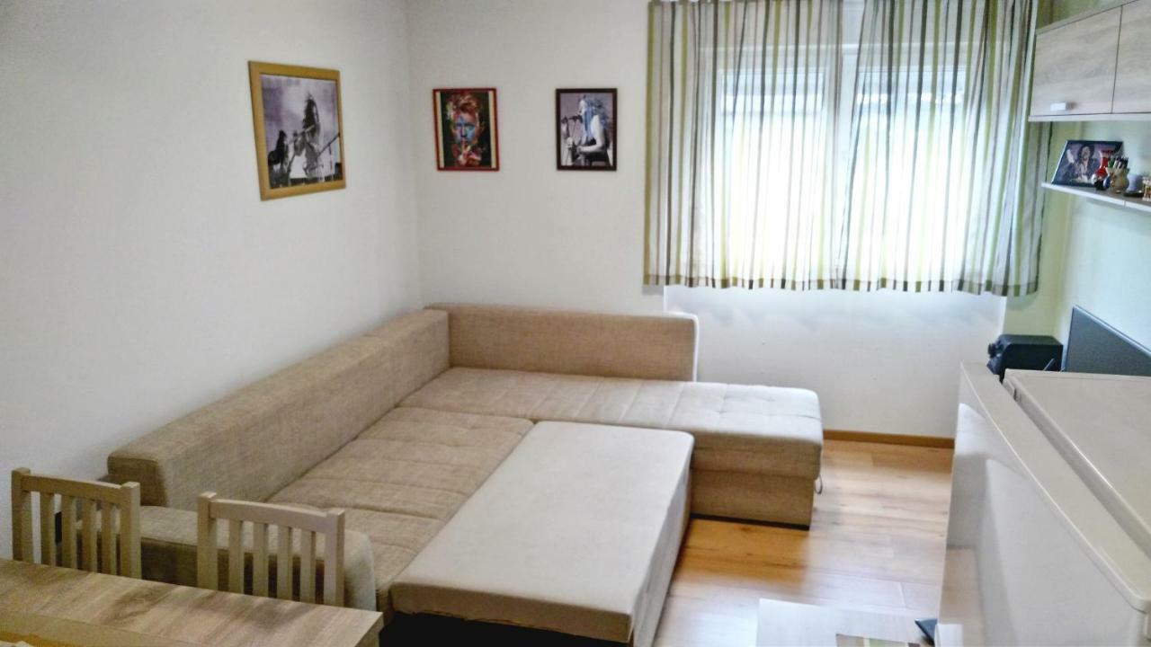 Apartment Romina Pula Zewnętrze zdjęcie