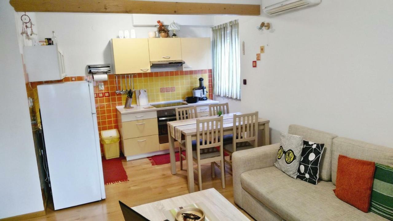 Apartment Romina Pula Zewnętrze zdjęcie